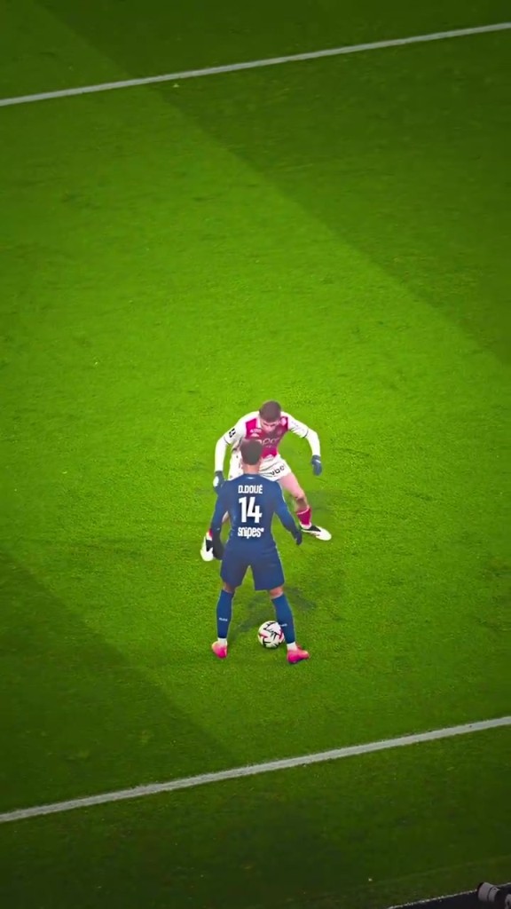 反向牛尾巴！慢鏡頭看杜埃這次極限博弈擺脫！